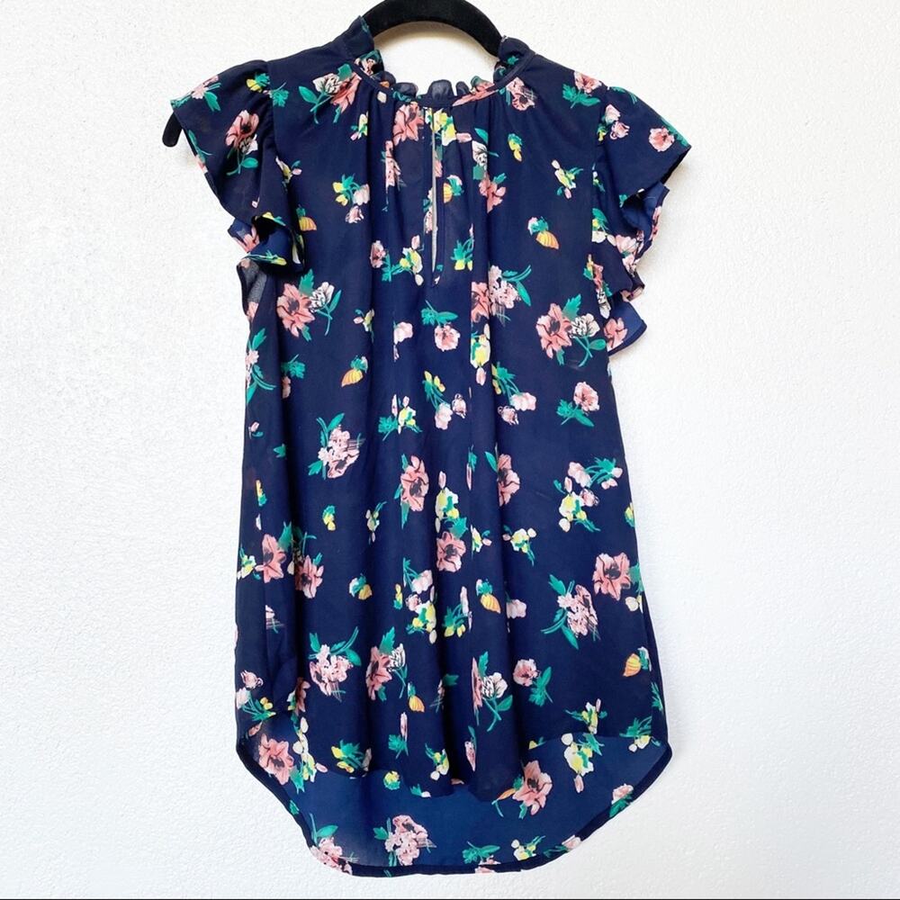 Sienna Sky Keyhole Front Ruffle Collar Sleeveless Floral Top Size Small